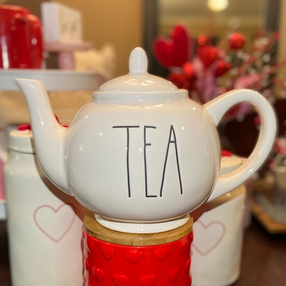 Rae Dunn Teapot - Picture 1 of 1